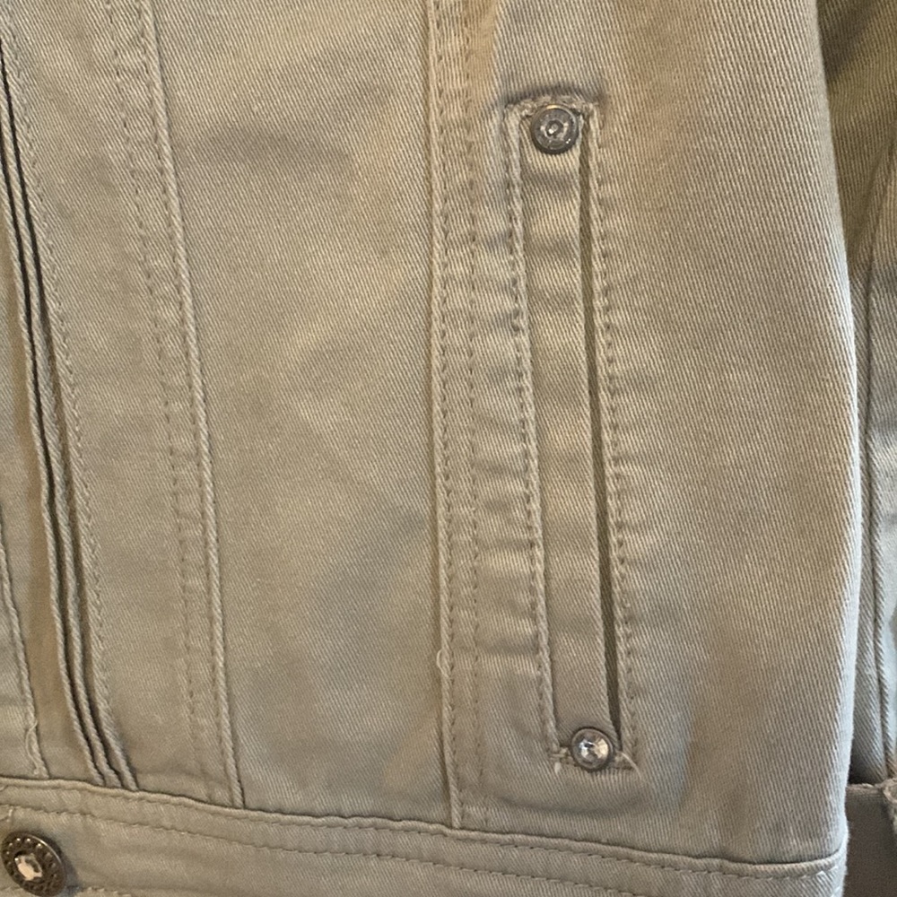 Gray Denim Jacket! - image 5